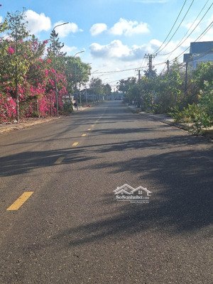 chính chủ gửi bán lô đất mặt tiền đường số 28 hòa long 168m2/1ty580