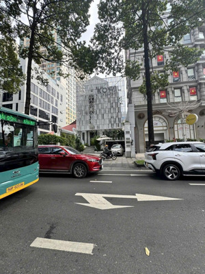 siêu phẩm tòa nhà góc 2mt trần quốc toản - dt 8.5 x 18m - hầm 7 tầng - hđt 260 tr/th - giá 120 tỷ