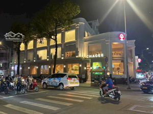 ngang 10m - nhà mt nơ trang long, bình thạnh - dt 10 x 22m - 3 tầng - hđt 75 tr/tháng - giá 39 tỷ