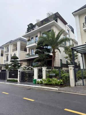 chính chủ gửi bán biệt thự vip khu vườn đào - lô góc 3 mặt thoáng - sát lotte tây hồ