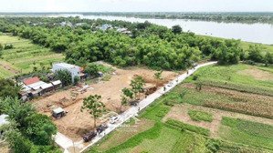 bán lô đất bê tông oto thông ngay cầu cao lâu - 300m2 chỉ hơn 1 ty