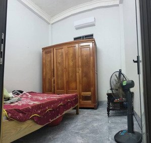 bán căn nhà 2,5 tầng ngày đầu đường ngõ bà mít- hà trung(cũ) - giá 2ty3xxtr