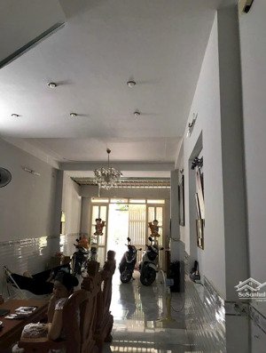 cho thuê nhà mặt tiền đường cao thị chính, 1t, 3l, 80 mét giá 22 triệu lh minh trang