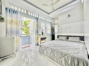 phòng trọ ban công lầu 1- giá siêu rẻ