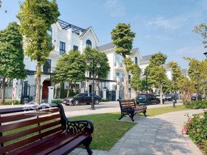 bán nhanh - mời nhà đầu tư. bán biệt thự gần hồ ngọc trai 24,5ha. giá chỉ có 26 tỷ