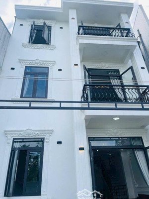 nhà 3 tầng chợ mai đường võ tử thành - tp huế giá 3 tỷ 1xx