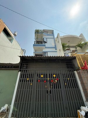 bán nhà chính chủ ngay aeon,celadon tân phú