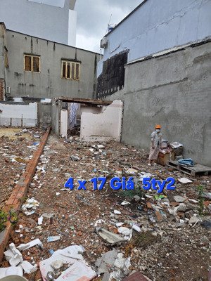 bán đất đường nguyễn văn quá q12 diện tích : 4 x 17 giá 5ty2