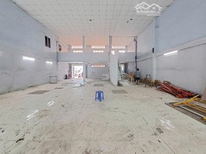 cho thuê kho đường cont lê văn quới nền gạch men 12*20m, đúc lửng
