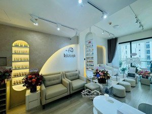 2pn tòa d - tầng trung view hồ bơi - bán 4,7 tỷ all in, sổ hồng - masteri centre point