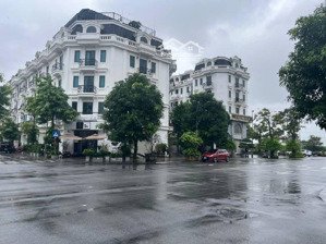 chủ hạ sốc 500 triệu 24.7 tỷ lucxury kiến hưng dt 73.5/75m2, 5 tầng, mt 7m , giá 24ty