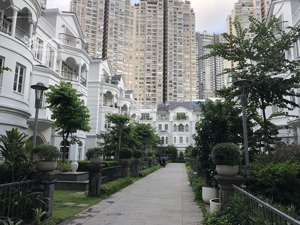 chính chủ gửi bán villa cao cấp giá tốt nhất mặt tiền đường d8 khu biệt thự saigon pearl