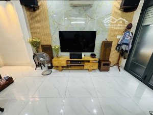 mặt tiền kd 4 tầng 4x20m liền kề aeon tên lửa. nhỉn 7 tỷ