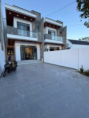 bán siêu phẩm nhà luxury dt 218m2 - full đất ở - sổ hồng riêng - trung tâm diên khánh