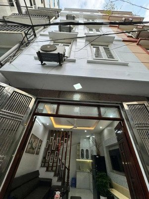 nhà đẹp, giá cực tốt phố bạch mai, 2 thoáng, ngõ nông rộng, nhà mới, chủ tặng nội thất, 31m*6t.