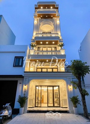 siêu phẩm 6 tầng thang máy- nhà phố tân cổ điển mặt tiền đường số chợ tân mỹ, quận 7 - cạnh pmh