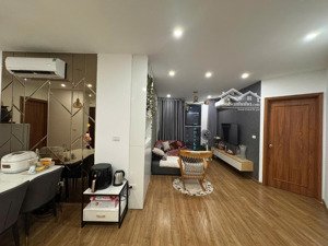 chính chủ cho thuê căn hộ ct8 - the emerald 3pn 104m full đồ đẹp xịn giá 23tr/ tháng có slot ô tô