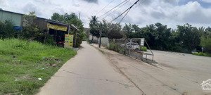 bán nhanh lô đất 7 - 7.5 x 22 gần trường dạy nghề savina bến lức 3 tỷ 640 triệu shr, tặng gpxd