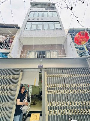 chính chủ cần bán gấp nhà riêng giá rẻ 5 tầng -35m2 3pn, 4wc quận 10 hồ chí minh chỉ với 6 tỷ 500