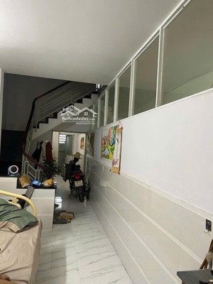 nhà mặt tiền nb nguyên căn cho thuê