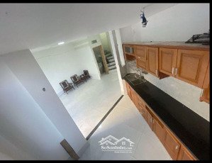 bán nhà 2 tầng phường linh chiểu,căn góc 2 mặt tiền xe hơi tránh