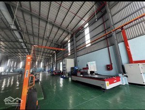 cho thuê nhà xưởng diện tích 2600m2 - pháp lý chuẩn .