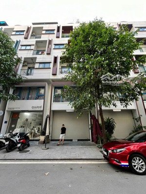 cho thuê nhà liền kề galaxy vạn phúc,hà đông dt 90m * 6 tầng,thông sàn,giá 40 triệu,lh 