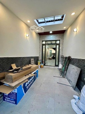 10tỷ8 thương lượng chính chủ định cư nên cần bán gấp lại căn nhà mặt tiền kinh doanh đường dã tượng