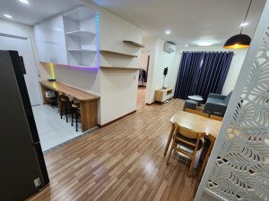 cho thuê căn hộ 2pn full nội thất diamond riverside giá 10trieu/tháng