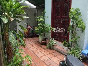 chính chủ bán nhà 2t*35m2 ngõ 173 hoàng hoa thám 6.5 tỷ.