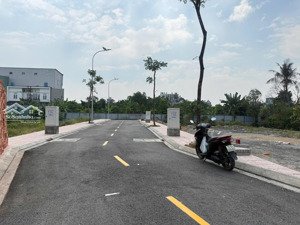 đất đẹp khu phân lô cách mặt tiền chỉ 20m chiều ngang đẹp 5m