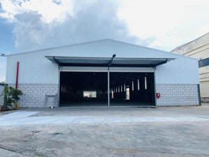 cho thuê kho xưởng, kv: 8.000m2, xưởng: 5.300m2, ccn bến lức, long an, pccc tự động