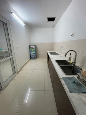 cho thuê cc tecco garden tứ hiệp làm văn phòng và ở, dt 127m2, 4pn, 3wc, đồ cơ bản, giá 9,5 triệu