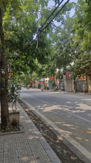 gấp giá nào cũng bán, giảm ngay 3 tỷ lk 6 tầng thang máy kđt văn phú. trục chính kinh doanh sầm uất