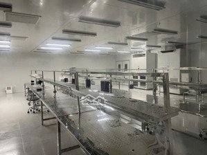 cho thuê 1300m2 nhà xưởng trong kcn bá thiện, pháp lý đầy đủ 