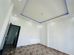 nhà long phước 50m hxh phường long phước tp. thủ đức hẻm xe hơi đỗ cửa