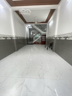 cho thuê làm văn phòng, showroom hay studio