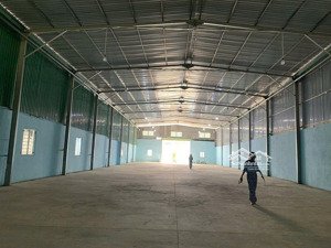 cho thuê kho xưởng 14x55m, 770m2, điện 3pha, tải 10 tấn, giá 39tr