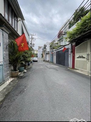 chỉ 13,5 tỷ tl! bán nhà huỳnh văn bánh, phú nhuận, 2 tầng, căn góc, 4.5mx16m, cn 69m2, hẻm xe hơi