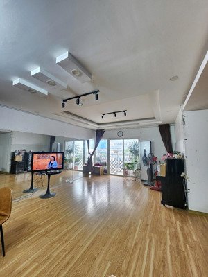 bán căn hộ m5 nguyễn chí thanh, đống đa 149m2 4pn ở ngay