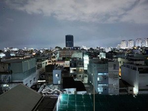 cần bán gấp c/c cây mai đường minh phụng q. 11, 50m2 nhà mới vô ở liền, full nội thất, giá 2tỷ9