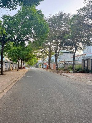 bán kho 240m2, mặt tiền trương quang tuân, thành phố buôn ma thuột