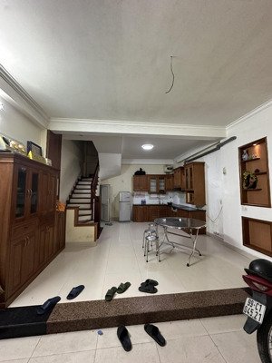 cho thuê nhà 5 tầng nguyên căn đường cầu diễn