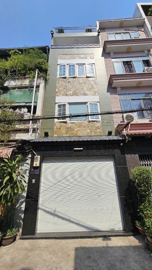 cho gặp chủ bán nhà 3 tầng đường nguyễn tri phương, p9 quận 10. hẻm xe hơi. 4x12m. giá 13,5 tỷ