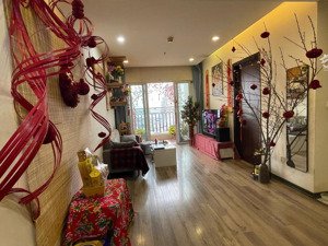 cho thuê căn hộ 2pn 2wc tại hòa bình green city view sông hồng full nội