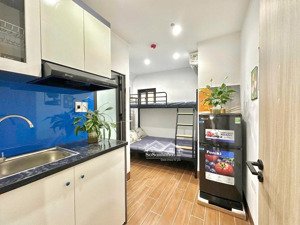 phòng khép kín cửa sổ thoáng 80 xuân phương