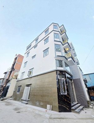 bán nhà tỉnh lộ 10 hxh 1104. 5 tầng btct 6pn 6wc. nội thất xịn shr chỉ 8 tỷ tl