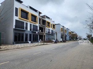bán shophouse 130m2, hơn 6 tỷ/căn ở phố nối house, yên mỹ, hưng yên