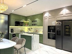 chính chủ gửi cho thuê căn nhà 3 tầng đẹp full nội thất sát vinmec