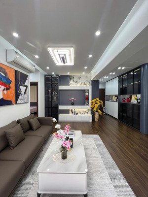 gia đình cần bán căn hộ hh2 bắc hà (tố hữu), 105m², 2 ngủ, sảnh b